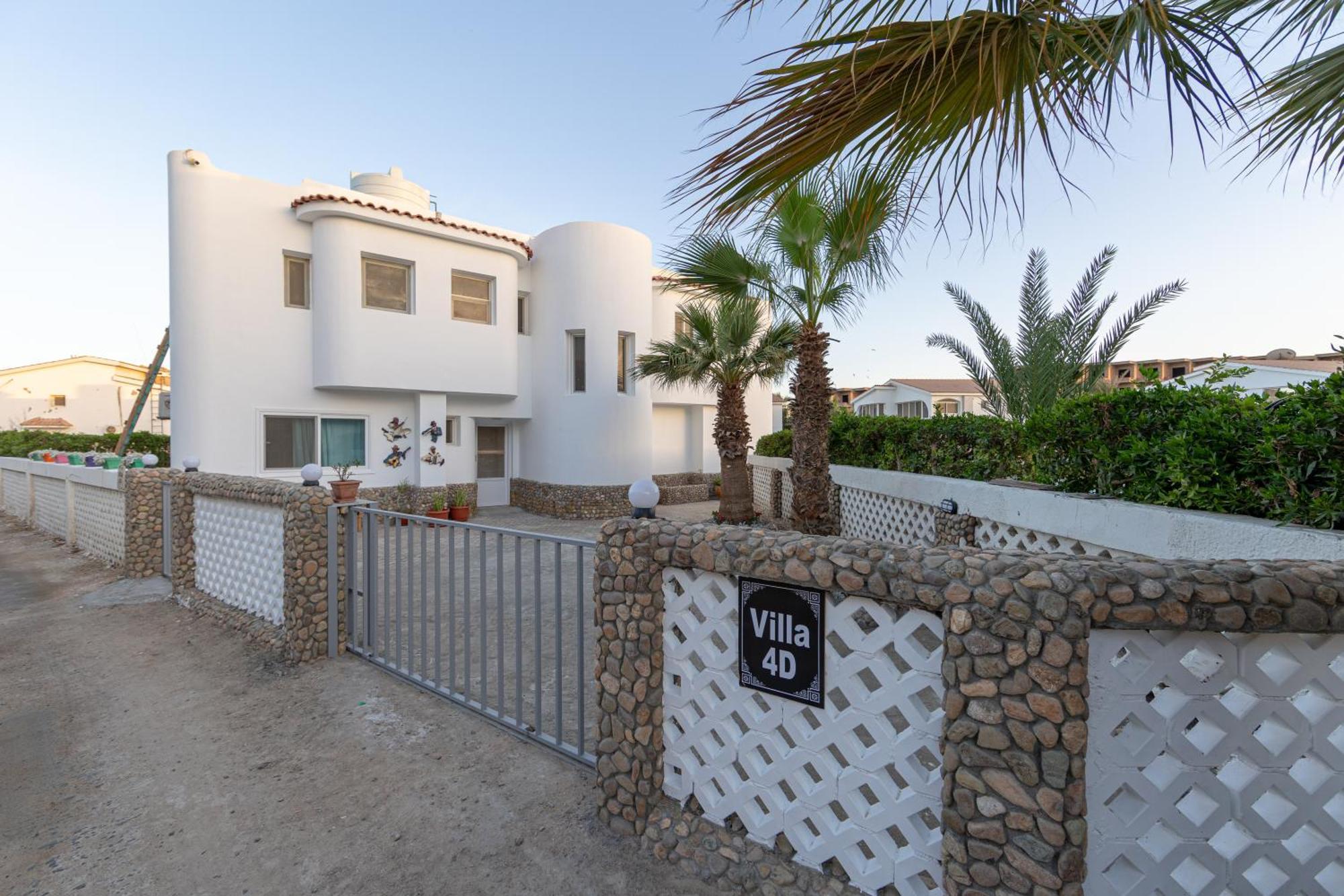 Aden Beach - Sea View Room With Beach Access In Villa Hurghada Exterior foto