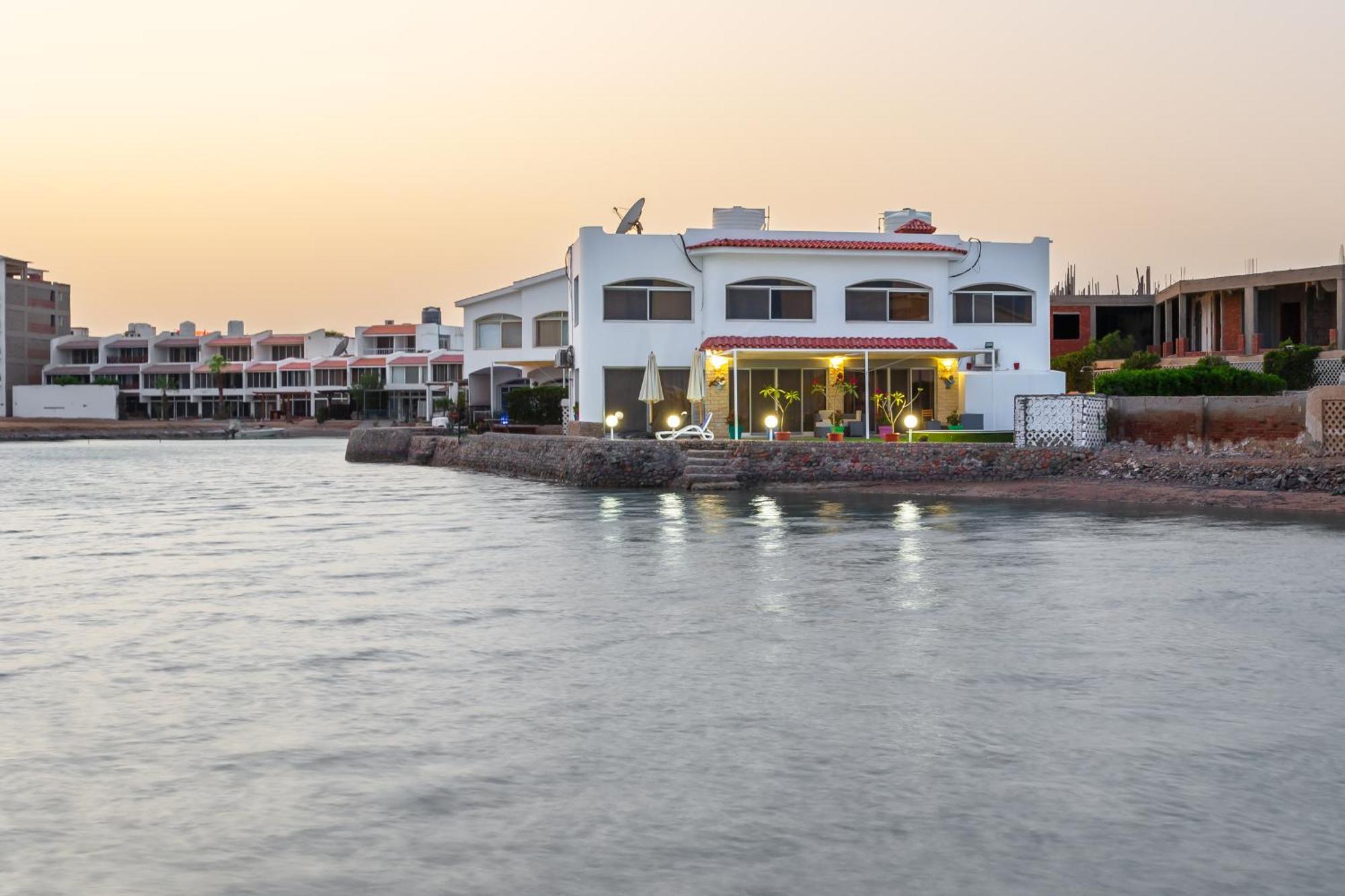 Aden Beach - Sea View Room With Beach Access In Villa Hurghada Exterior foto